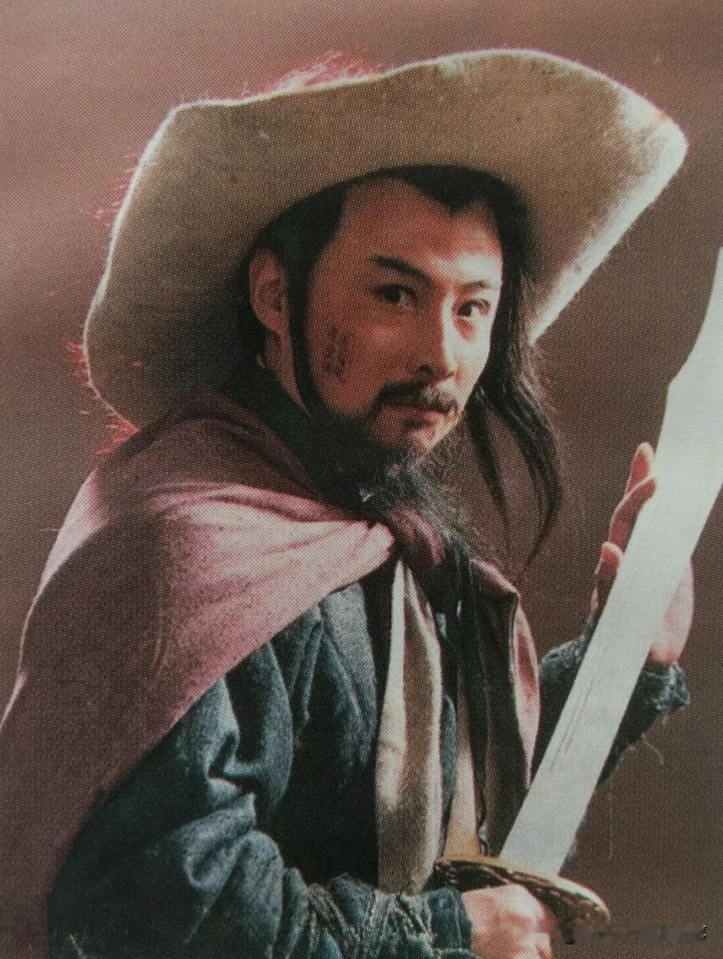 现在很多人跟风贬低林冲，把发配休妻一事拿来抹黑，觉得他自私懦弱、怕得罪高家才休掉