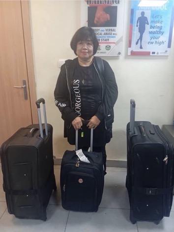 女儿出钱带63岁母亲赴泰旅游，行李箱暗藏31.2公斤毒品，途经迪拜险些丢命。　