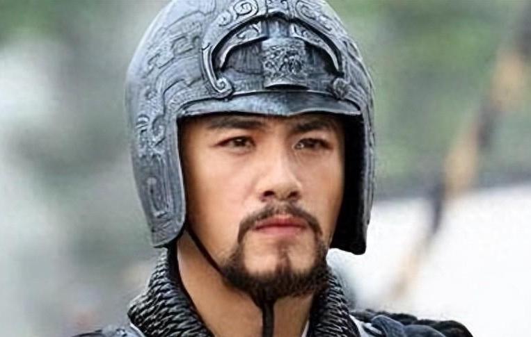 西晋泰始八年的西陵城外，寒风卷着尘土，数万晋军列阵城下，叛将步阐在城头扬旗叫嚣。