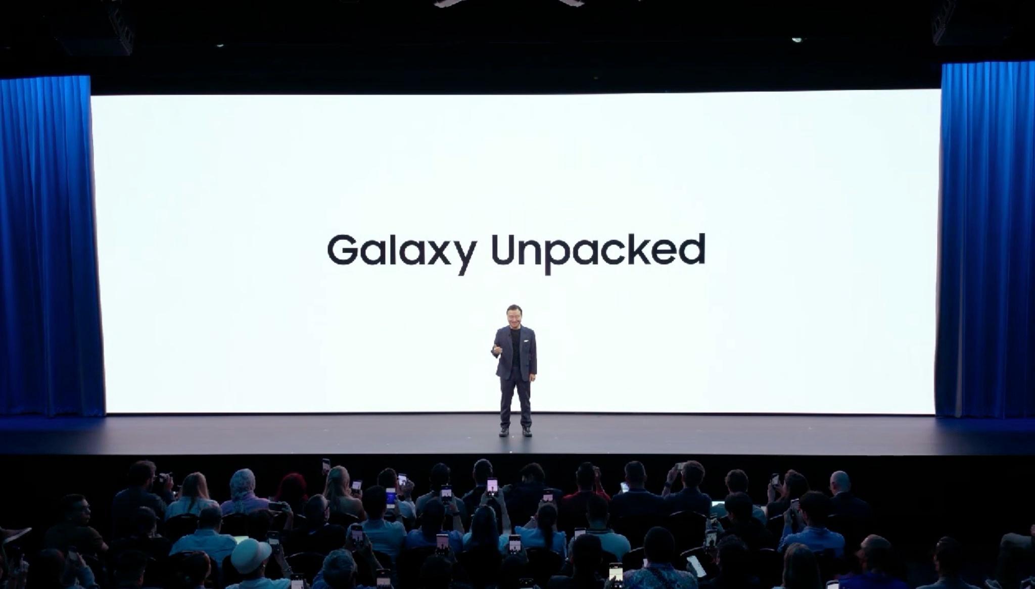 三星GalaxyZFold8系列发布会开始，这次主打的是：新尺寸，无折痕三星