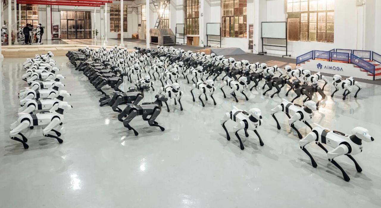 一家造汽车的干了一家机器人公司，从成立开始的11个月时间内卖了1000只机器狗，