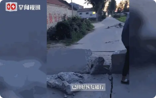 “反应速度和判断力绝了！”7月4日，河南商丘，一男子开车经过乡道时，因为在路上让