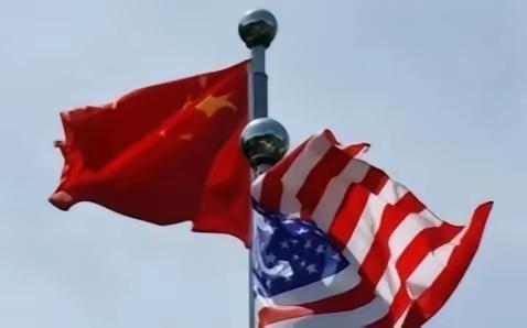 一旦中国今天清空7307亿美元美债，明天，我们自己的出口企业，就将接不到一张新订