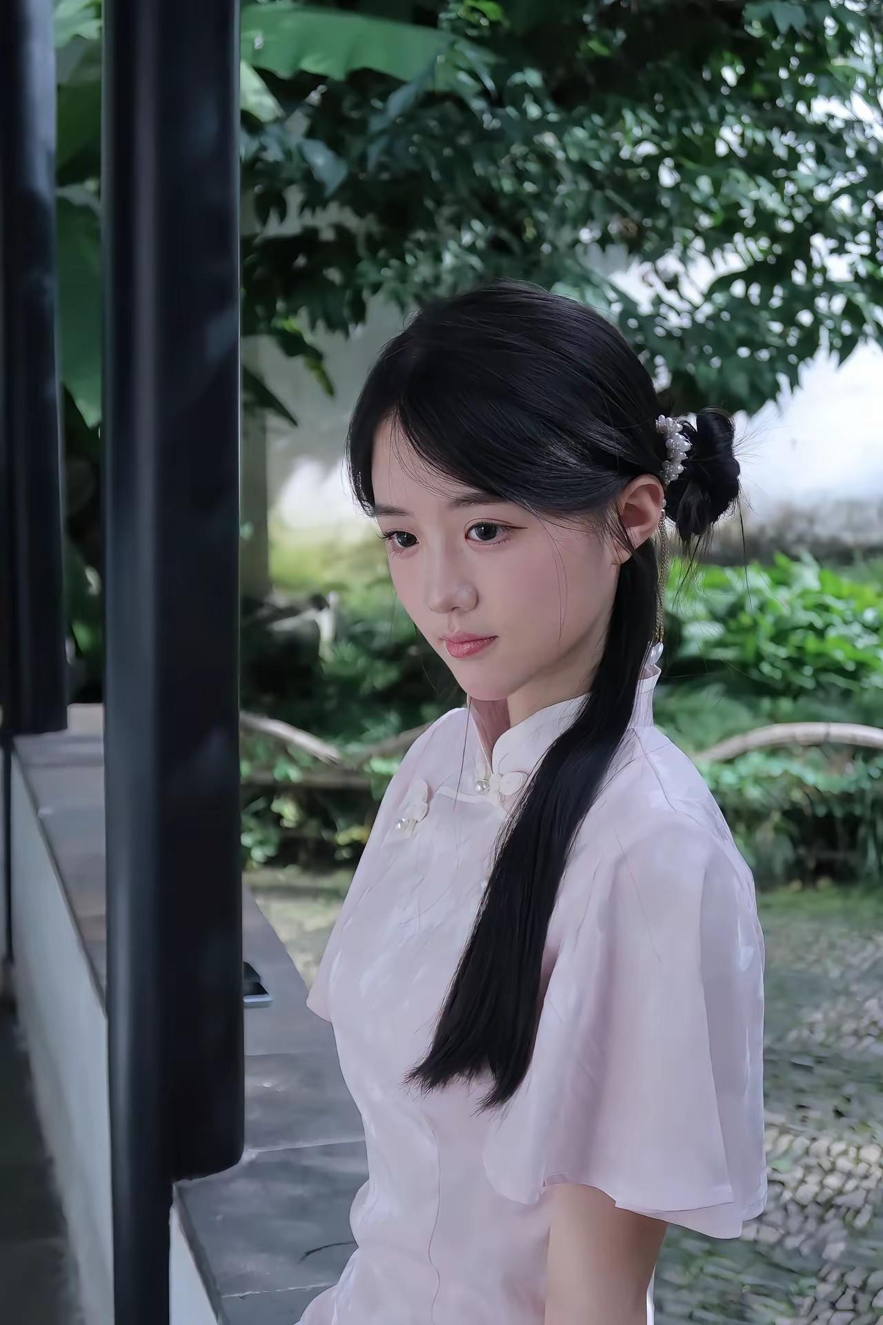 向往不如出发，若你决定灿烂，山无遮，海无拦让人心动的女孩子,你喜欢哪一款?温柔治