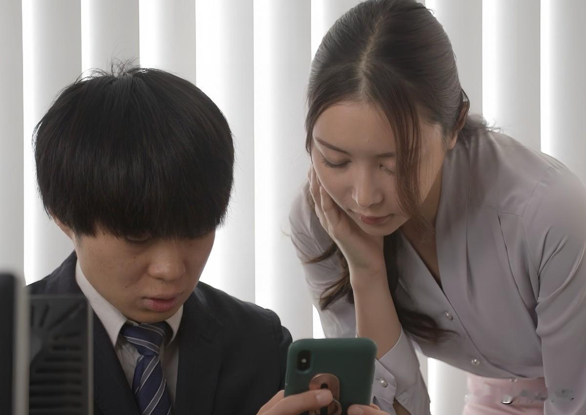 上班还在纠结同事好坏，不要本末倒置了你去上班，核心就三件事——赚钱、长本事、
