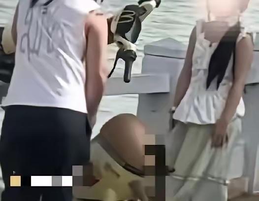 只因共享单车断电，男子怒扔滇池，一手好牌打得稀烂！4月19日，昆明，滇池风光