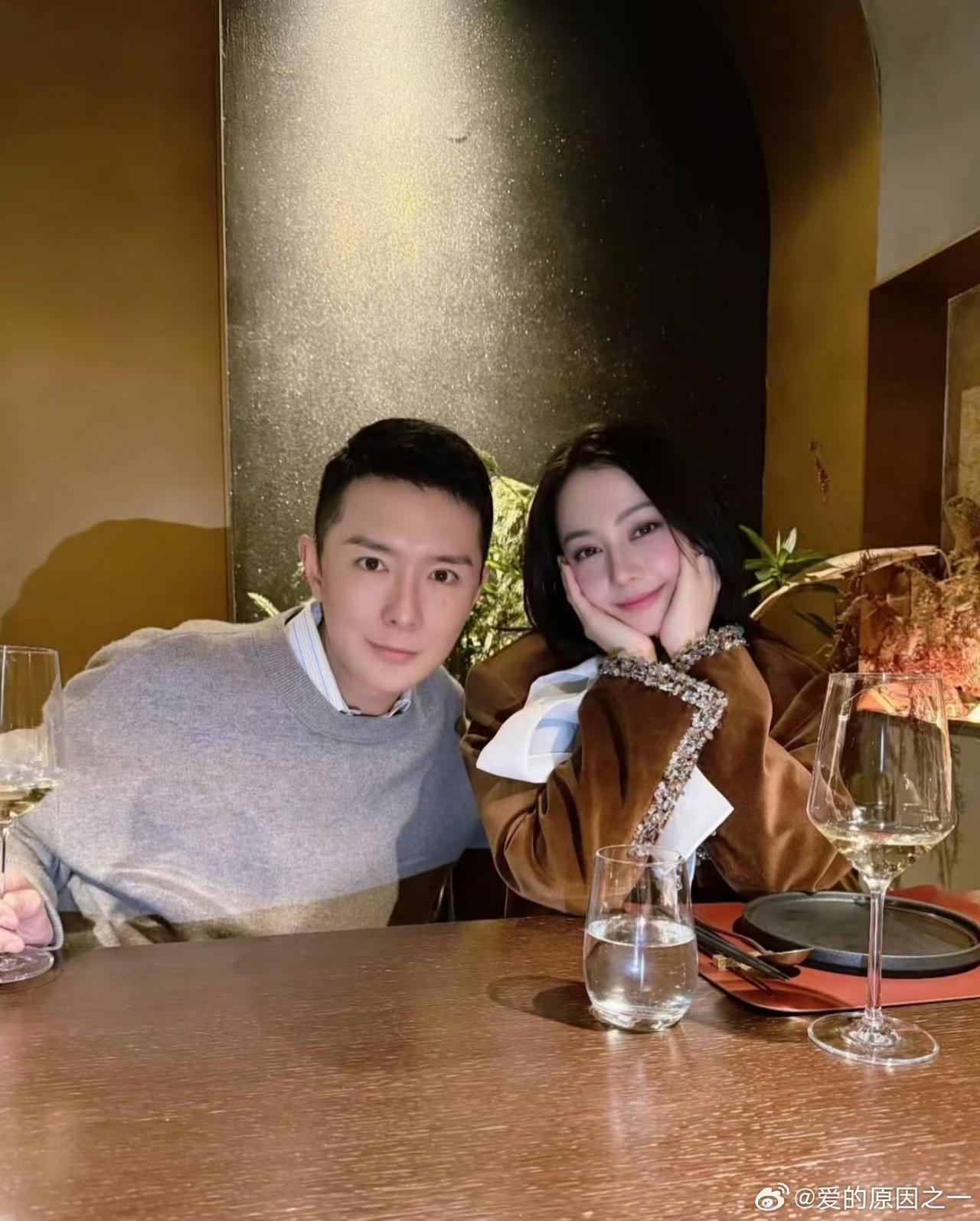 顶流同框！迪丽热巴聚餐对象不简单全网都在好奇，能和热巴同框吃饭的到底是谁