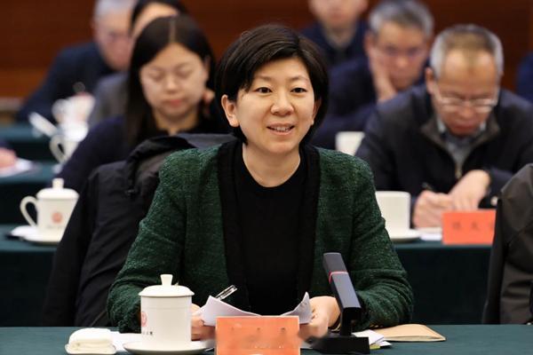 首位“80后”副部级产生。人民日报社官网显示，杜尚泽（1981.10）已任人民日