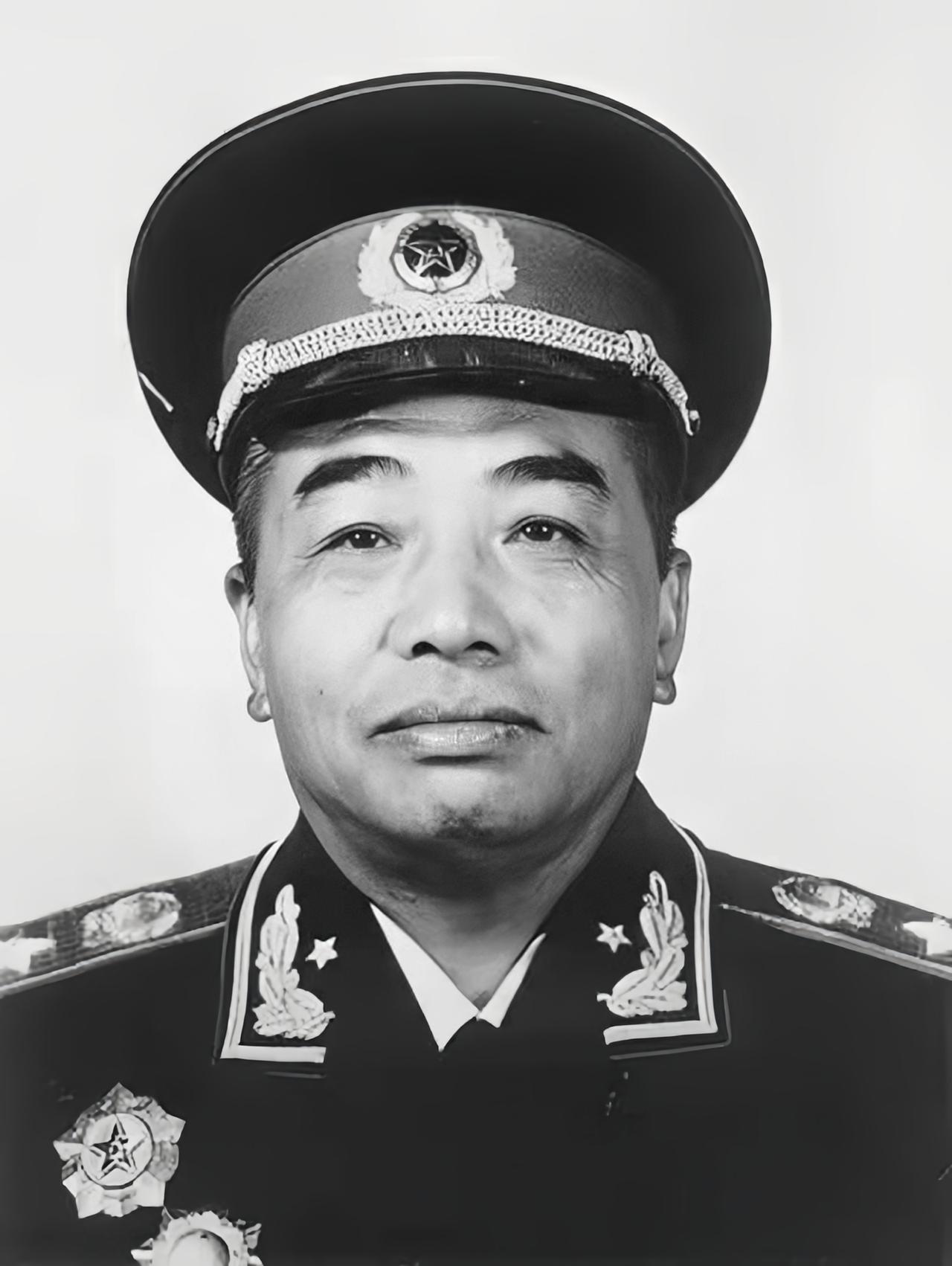 彭德怀元帅横刀立马、无所畏惧，却怕蜘蛛：见蜘蛛会下意识躲开、让警卫员处理，绝不亲