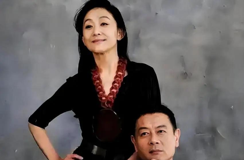 陈瑾和巫刚两位老艺术家，演技真实扎实。陈瑾的气质一直都特别好，虽然现在老了，但