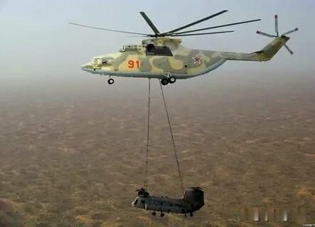 趣闻：米-26直升机最引人注目、最震撼的威力展示之一，便是成功回收了另一架巨型飞