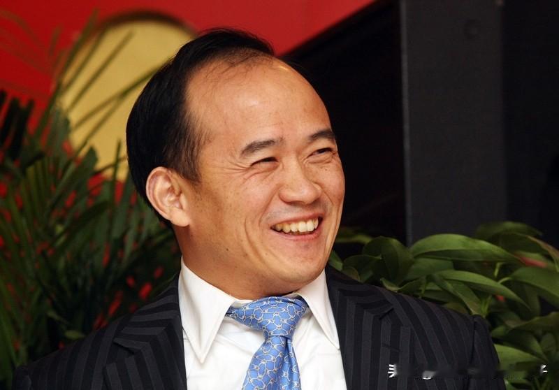 湖北前首富兰世立公开道歉湖北前首富兰世立这波操作真是让人摸不着头脑。他先是在抖