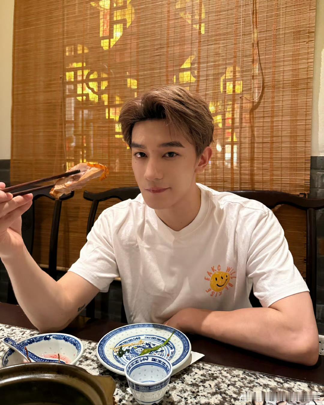 夏之光:吃一个不！是地瓜吗？我感觉可以get同款，还没吃晚饭呢！​​