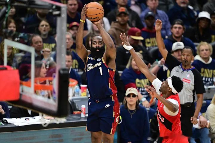 ChrisMannix：阿特金森在金州勇士担任助教时曾执教过库里，在布鲁克林也