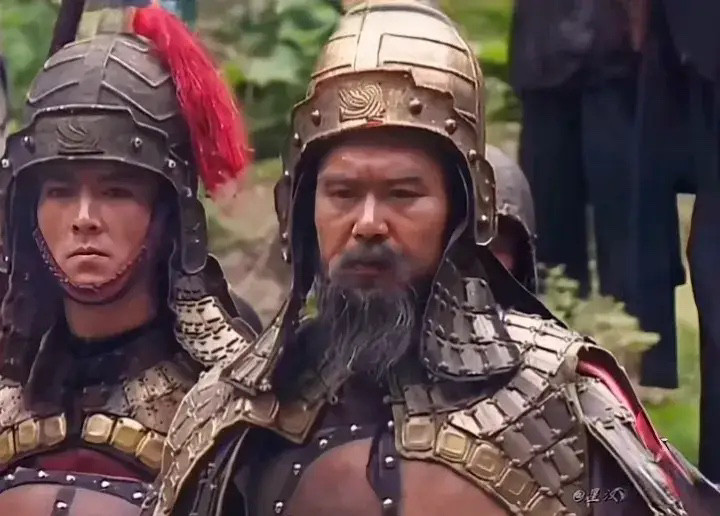 顶着父辈光环的<em>诸葛瞻</em>兵败身死后，为什么后世没有嘲笑他呢？说白了，中国人对英雄的评判标准其实很实在，你