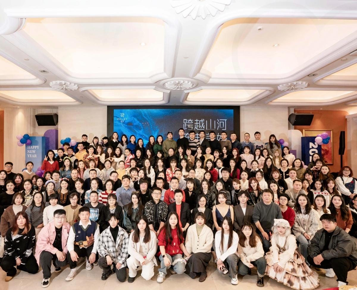 奉劝大家一句，以后真的别再只会“逼孩子学习”了。刚上大一的