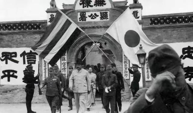 马良非“神笔马良”，是大汉奸。并未被执行死刑，但以汉奸罪被判死刑（拟执行），19