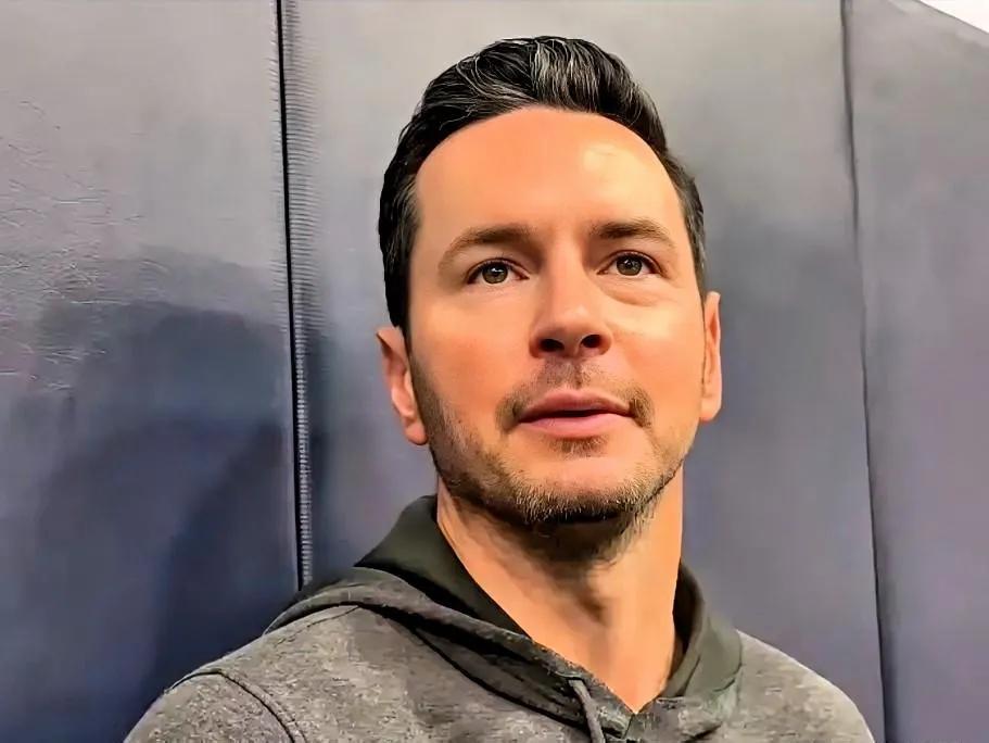 NBA惊天罗生门！独行侠官方硬刚湖人主帅：里夫斯MRI检查绝对没扫错部位！湖