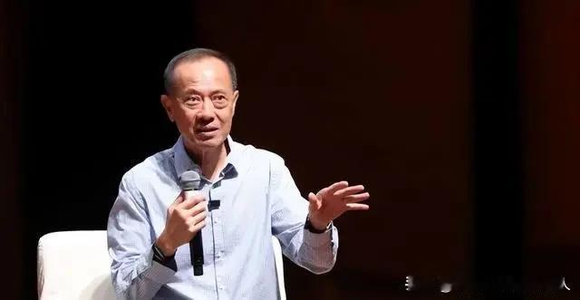 别被美国的制裁大棒吓唬住了！新加坡前外长一句话戳破了华盛顿的胆：他们就是个“敢吼