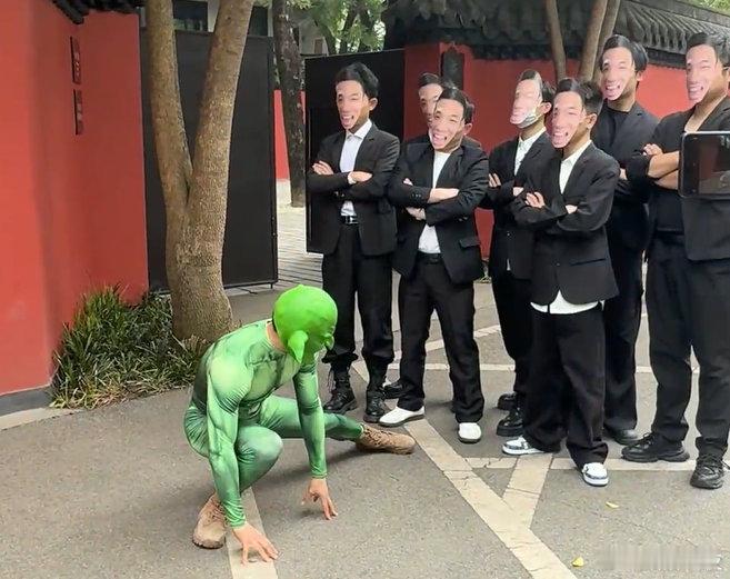 成都DNF手游浓度爆表真的是觉得特别的好玩呀，我也很想去成都感受一下的呀，其实