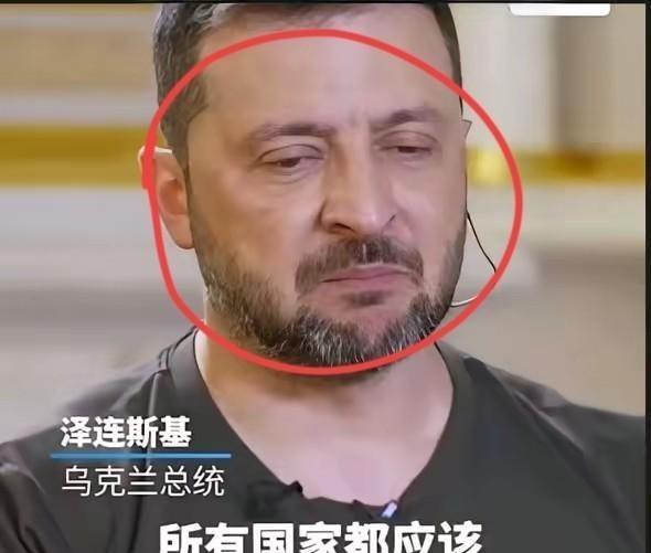 泽连斯基终于后悔了！大家发现没有，现在很少看到泽连斯基外出演讲，访问，都是躲在家
