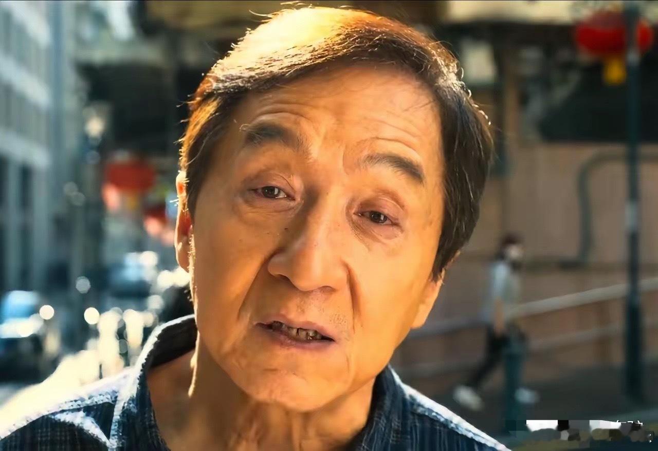 成龙又不缺钱，为啥还玩命拍电影？就这么说吧，如果你是个大老板，并且是项目核心，所