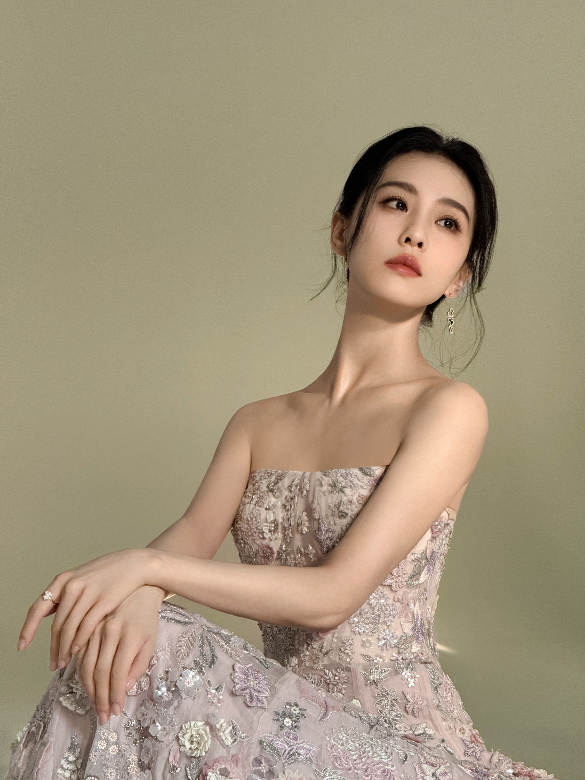 谁都被骗了，刘诗诗嫁给大17岁的吴奇隆根本不是什么神仙爱情，当年人人羡慕的四爷若曦，如今才看懂全是现