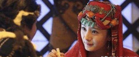 1178年，在羊毛堆之中，成吉思汗与一个十岁出头的小女孩发生了关系，而这是蒙古族