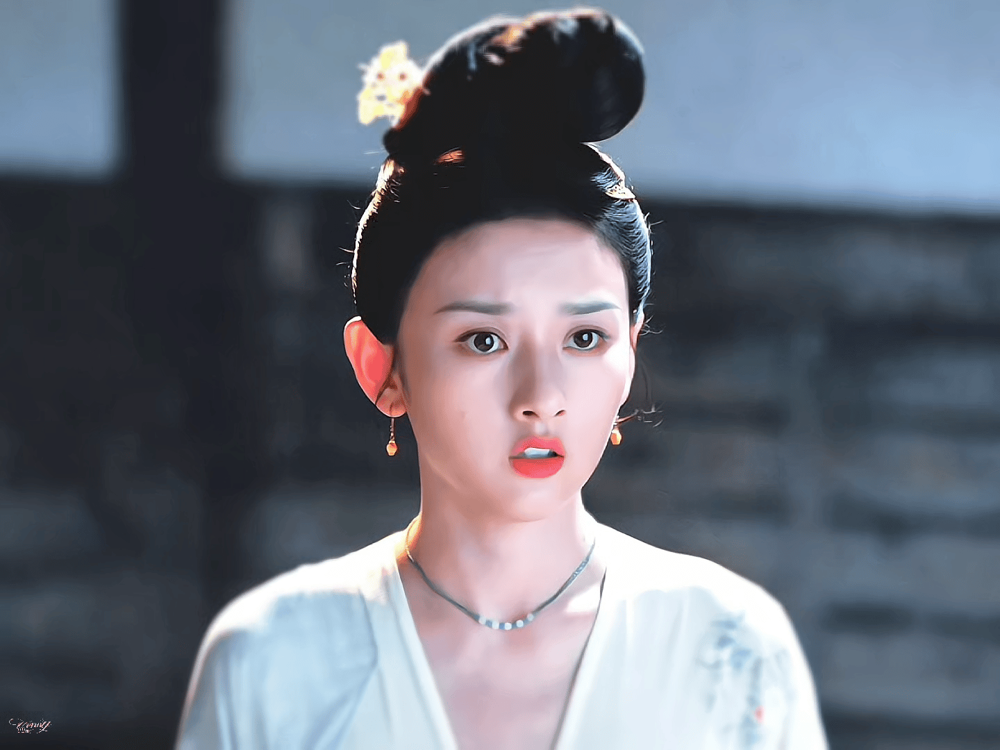 看得出芬奶很爱这种唐风单髻了[无奈摊手]​​​