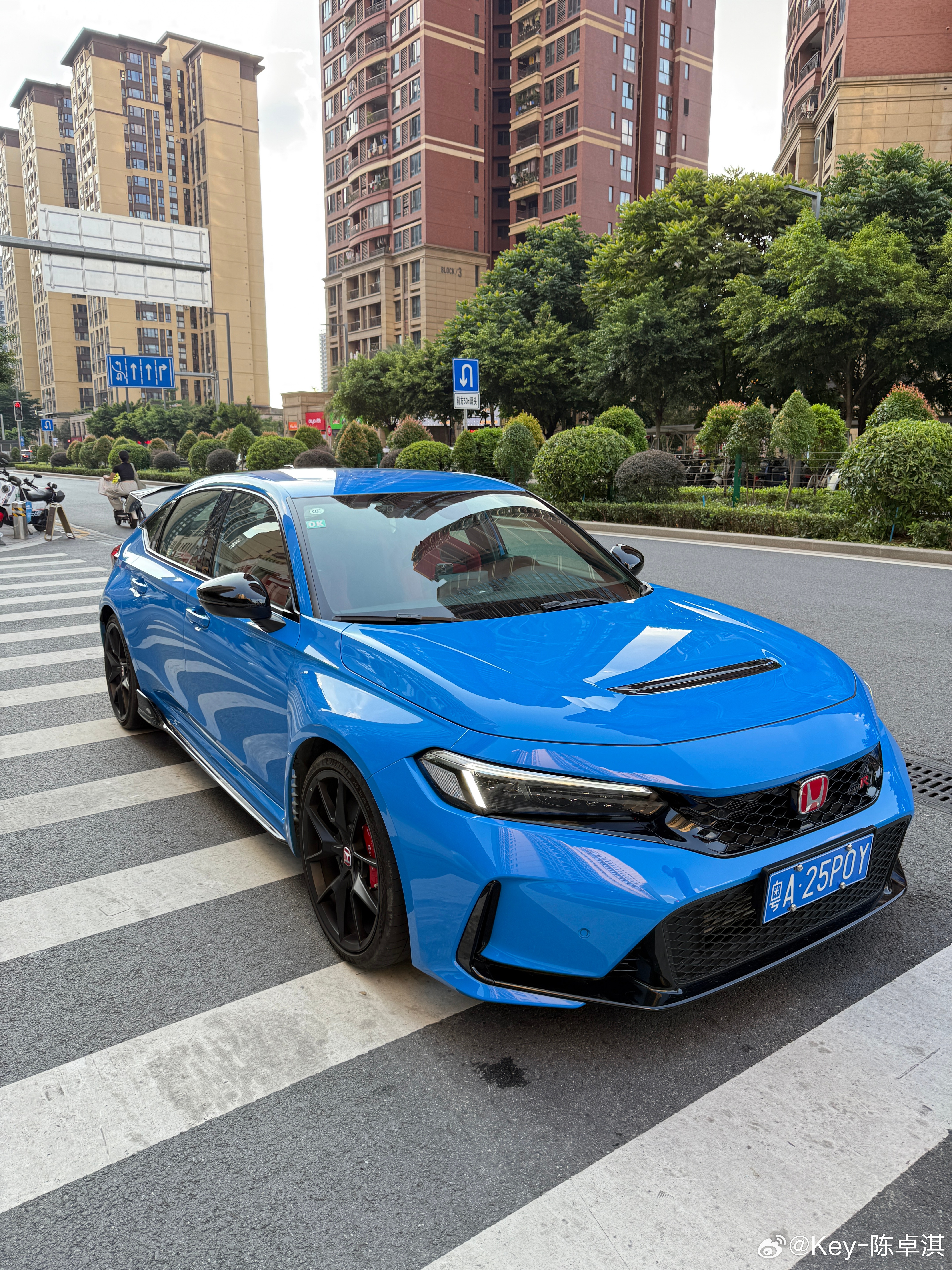 电脑补油就是好，快准顺，这台车也没有传说中的那么硬啊，我觉得代步蛮合适的[dog