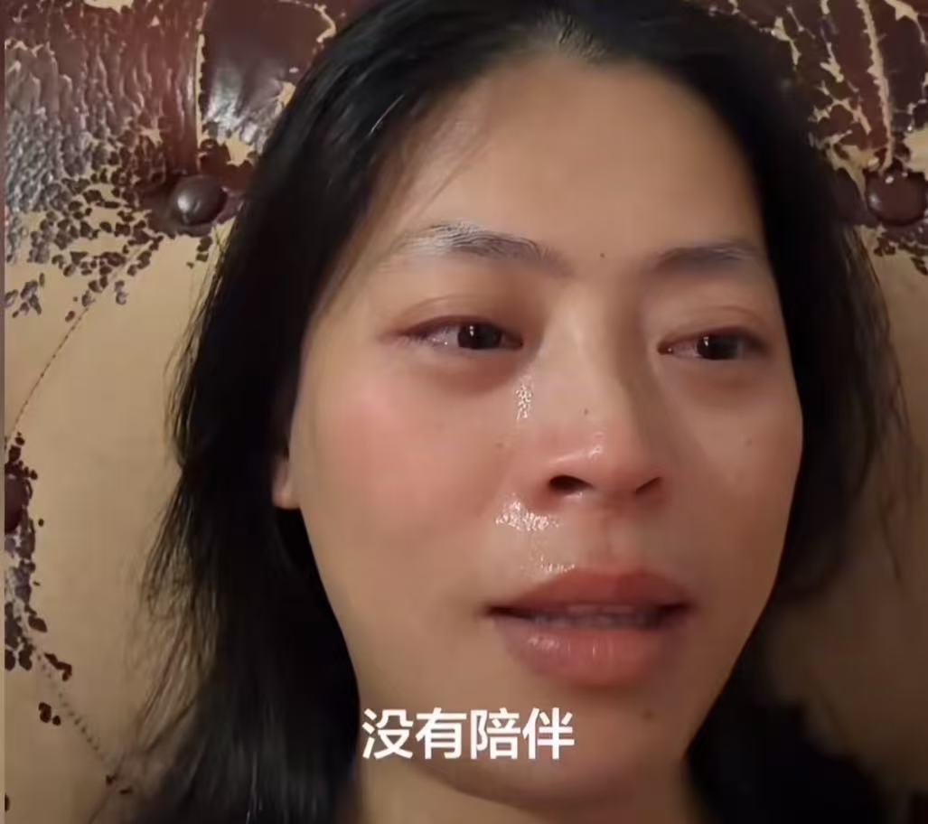 “没有陪伴，没有性生活，没有经济价值……”一个做了10年的全职妈妈吐槽，自己在家