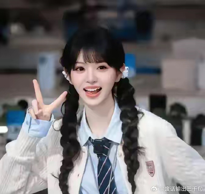 一手好牌，打了个稀烂。说的就是田曦薇。《逐玉》这部剧，她本来铆足了劲要冲一线的。