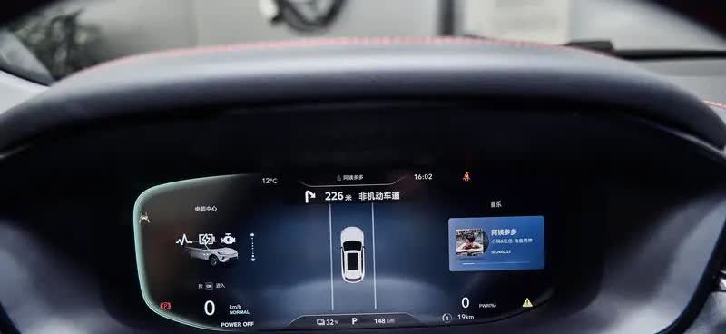 奇瑞风云T8和T9有啥区别？奇瑞风云T8和T9这两款车，一个是轿车，一个