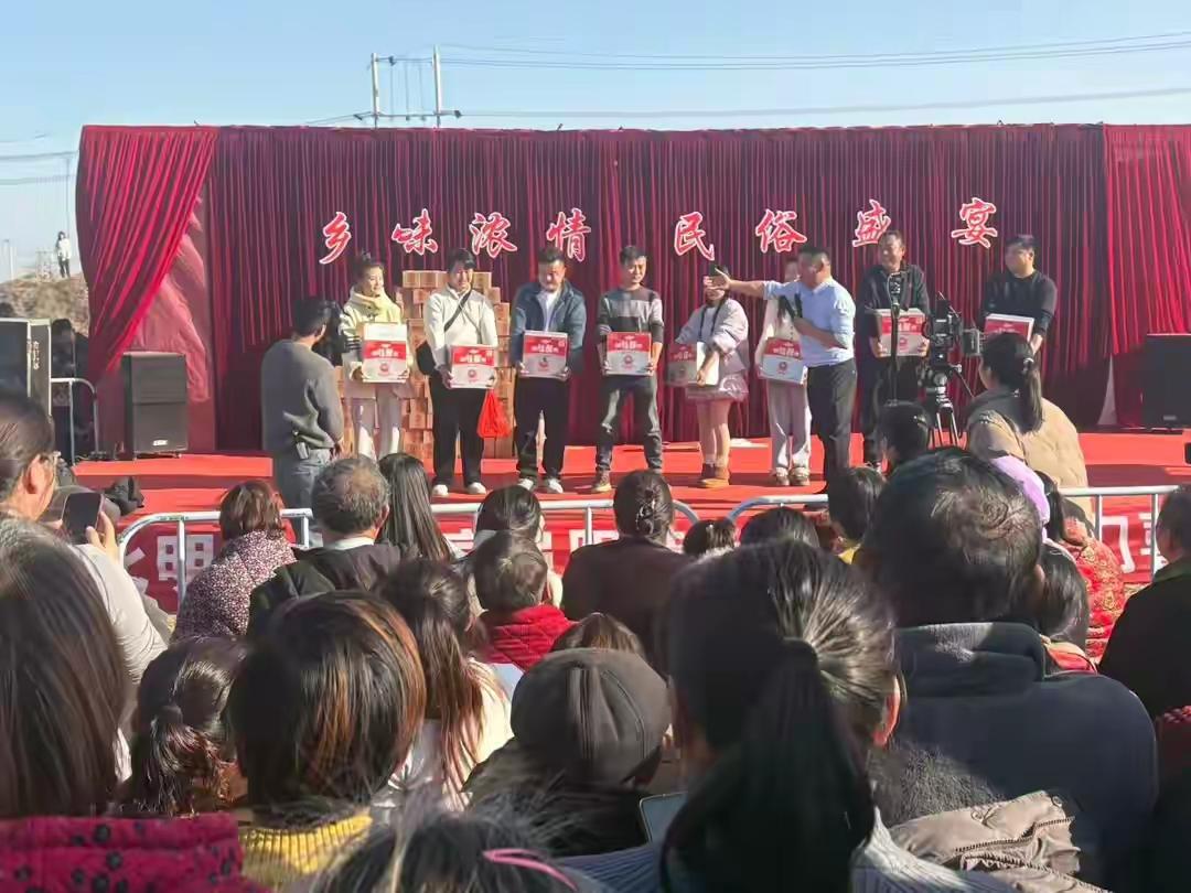 安徽杀猪宴准备足没翻车：两万人吃21头猪27只羊500斤牛肉安徽杀猪宴准备足没