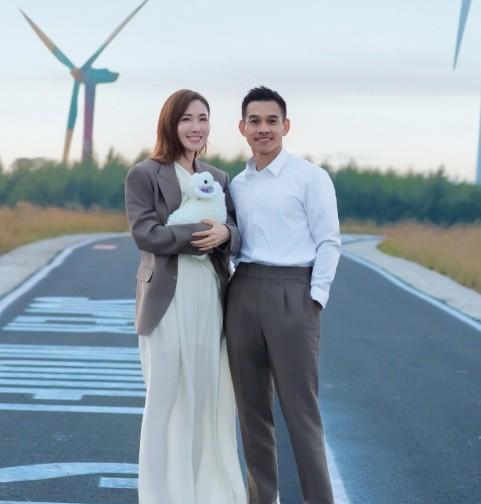 李施嬅在镜头前宣布和车崇健下车分开，这个决定只用了三秒。你以为这是冲动？不，