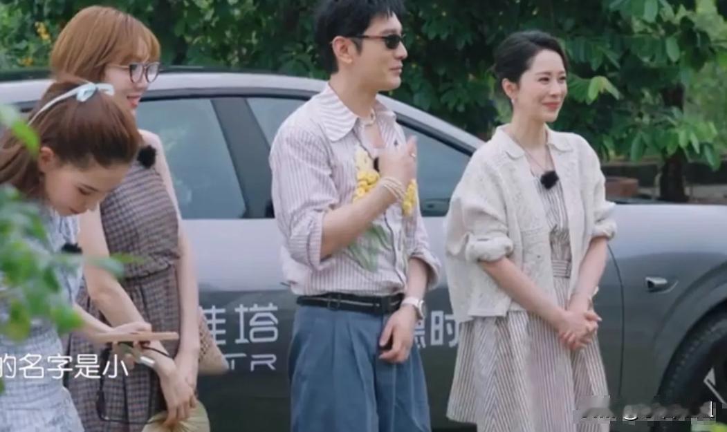 我好像有点弄明白了，为什么黄晓明非要请海清来《中餐厅》只待一天。真不是为了