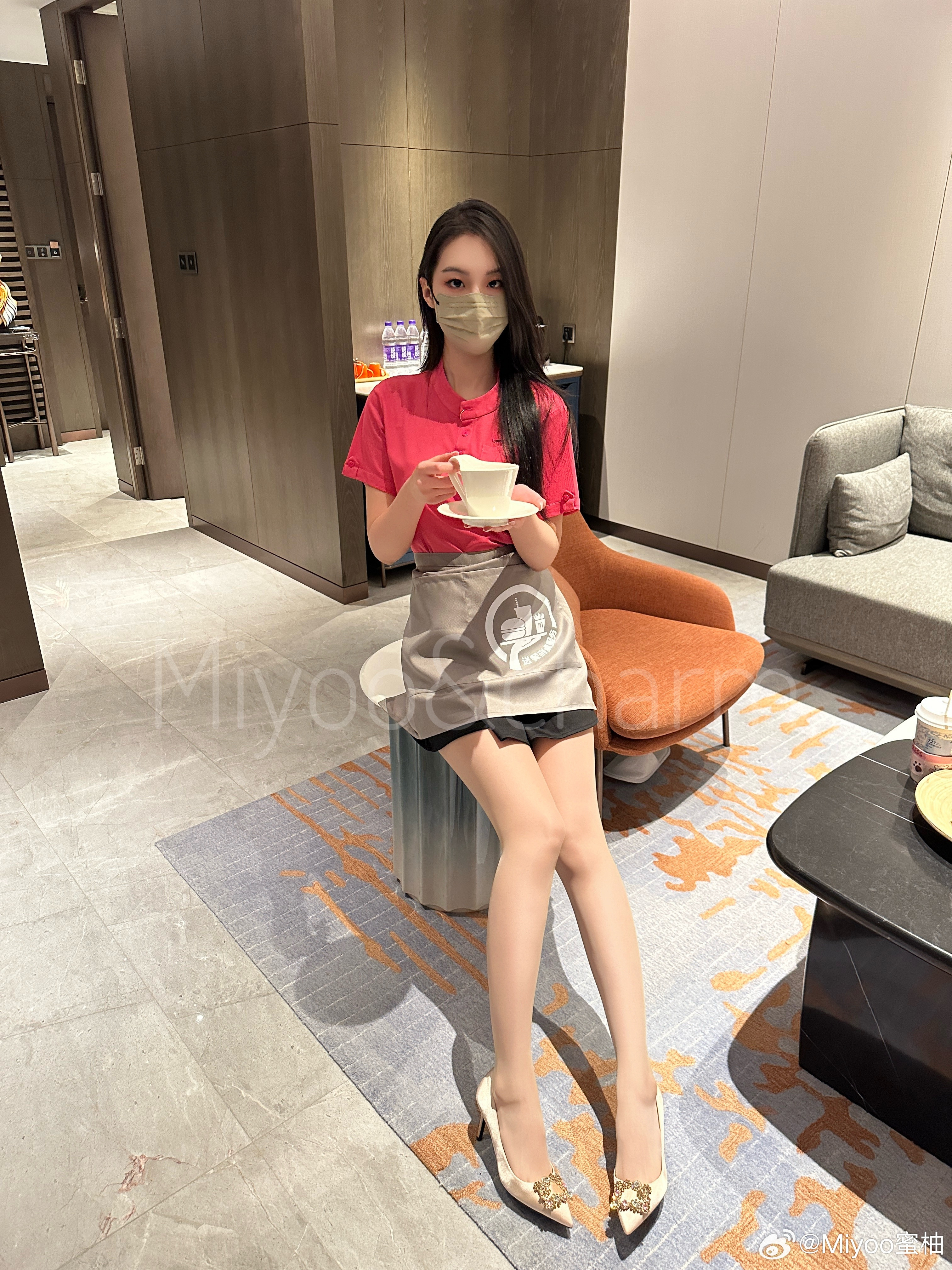 姐姐很高兴为你服务穿搭每日穿搭miyoo蜜柚