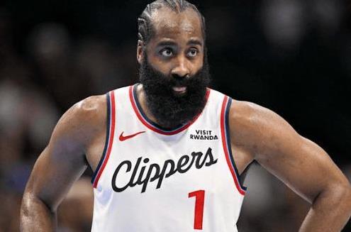 快船整支球队都烂了，只有哈登想赢球，根据外国媒体统计，老将哈登从上赛季到现在都没