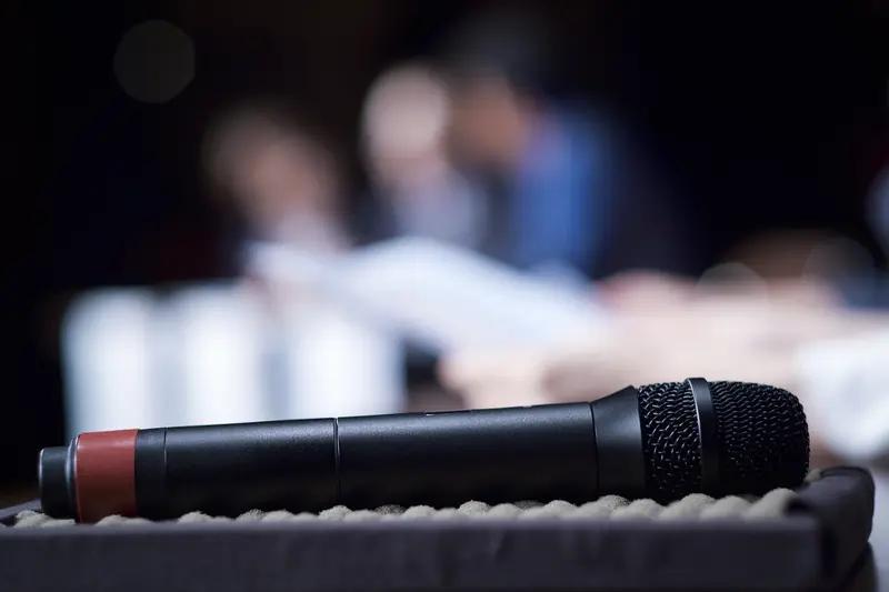 大会发言人回应伊朗局势最近大会发言人回应了伊朗局势，十四届全国人大四次会议大会