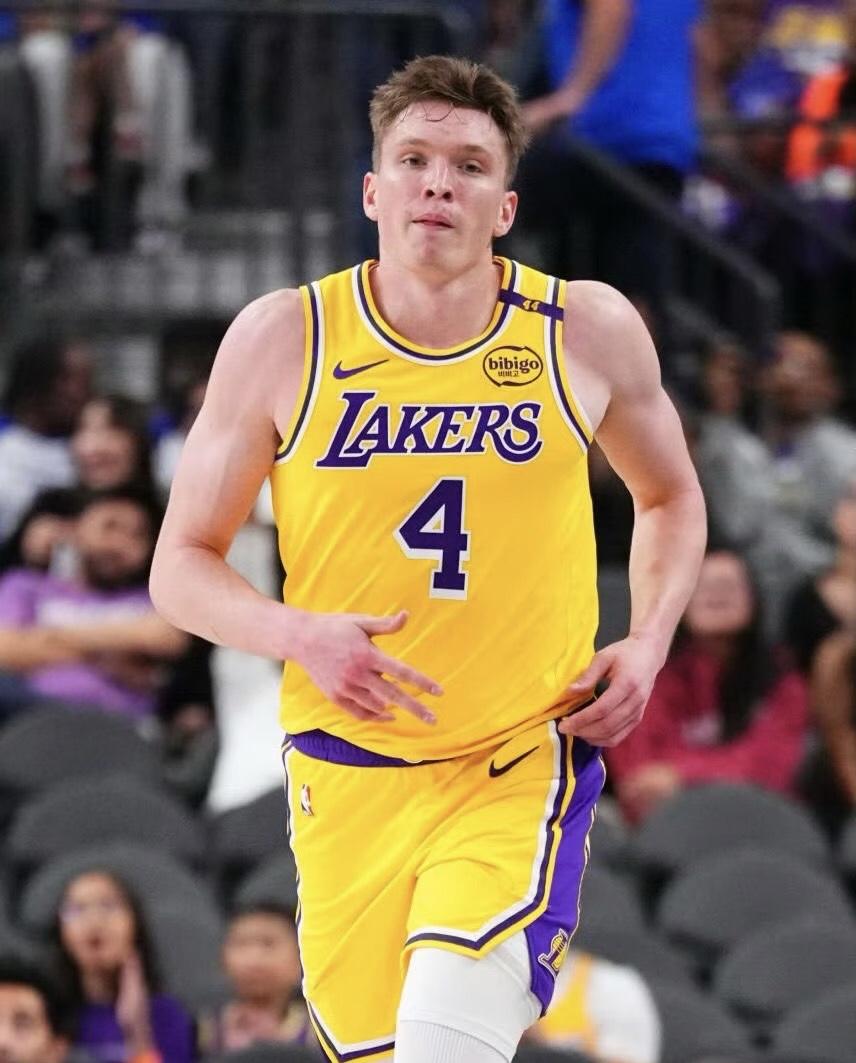 湖人队是真的天天做美梦！记者EvanSidery报道，湖人将再次兜售克内克