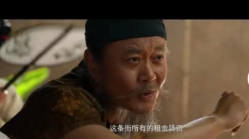 2.《长安的荔枝》。何刺史对荔枝使李善德之前是一直躲避，但是没有用。李善德要求何