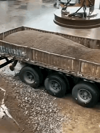 我一直很好奇，为什么沙子里面有那么多的铁元素？