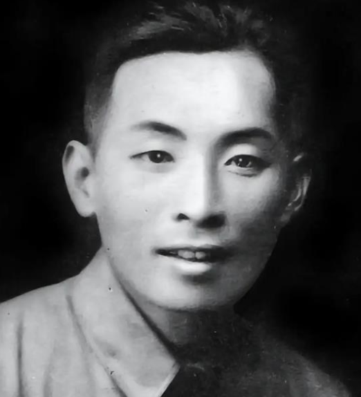 1950年的一天，福建军区司令叶飞下了班，夫人已经做好了晚饭，谁料叶司令一坐下，