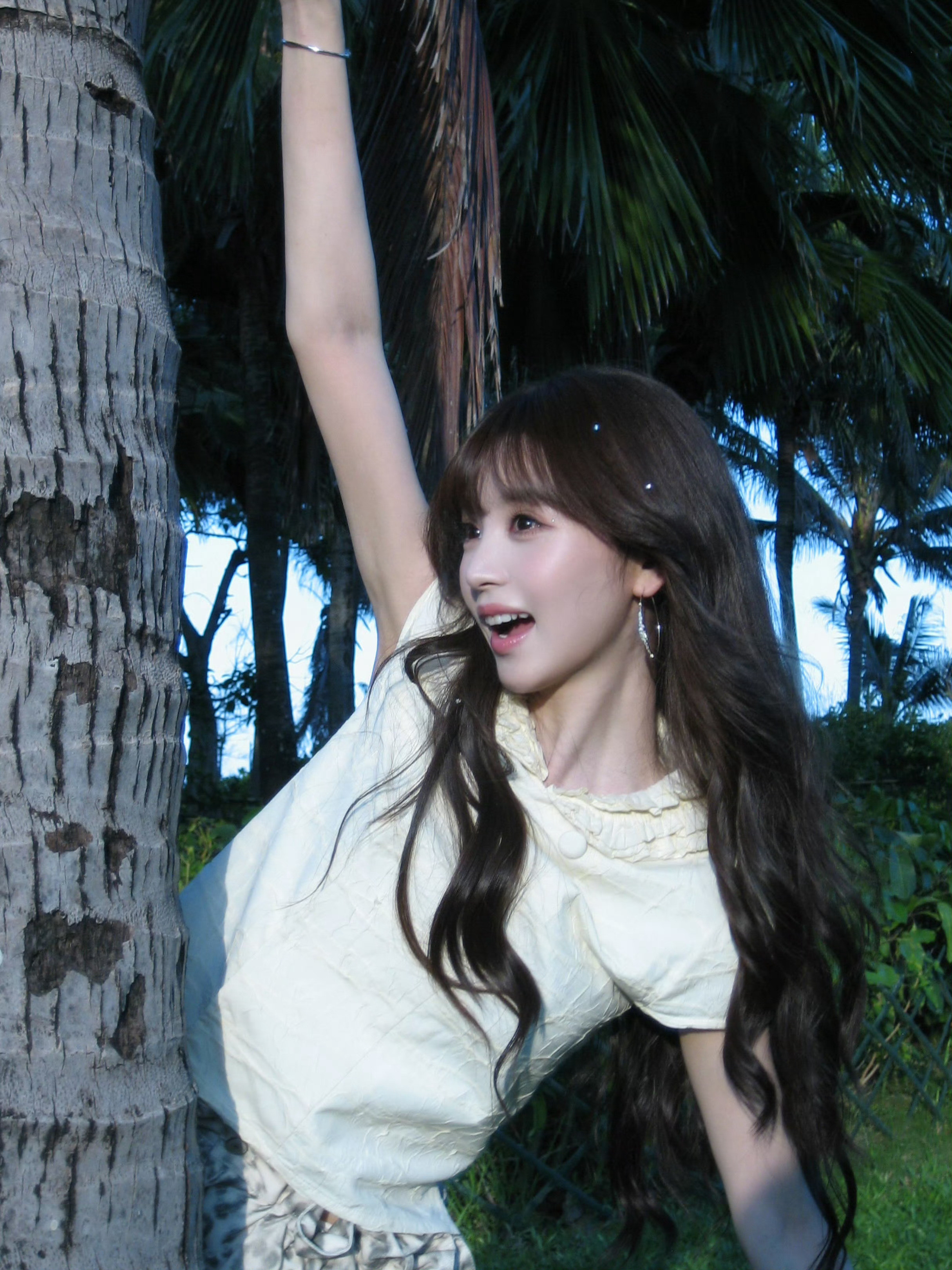 夏日氧气感少女田曦薇的明媚与生命力无止境！