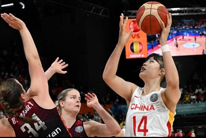 换帅后的中国女篮实力下滑了？三年前的2022年9月27日悉尼女篮世界