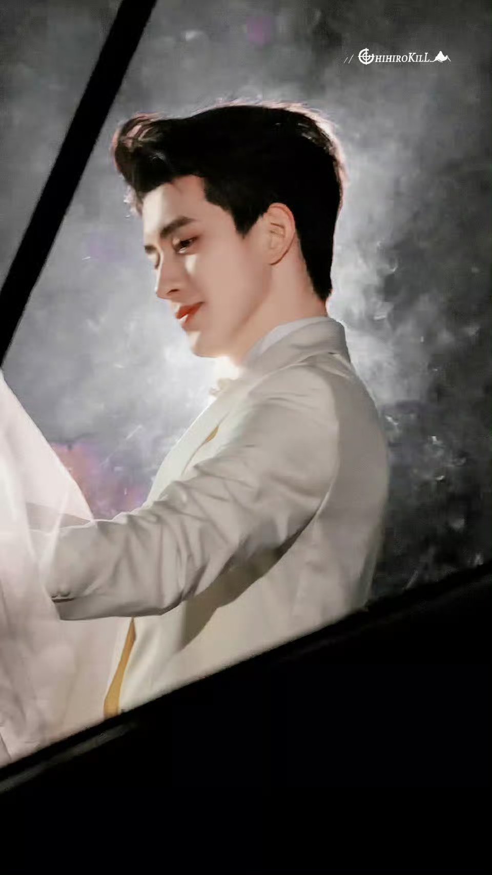 看到敖瑞鹏自动穿上婚纱