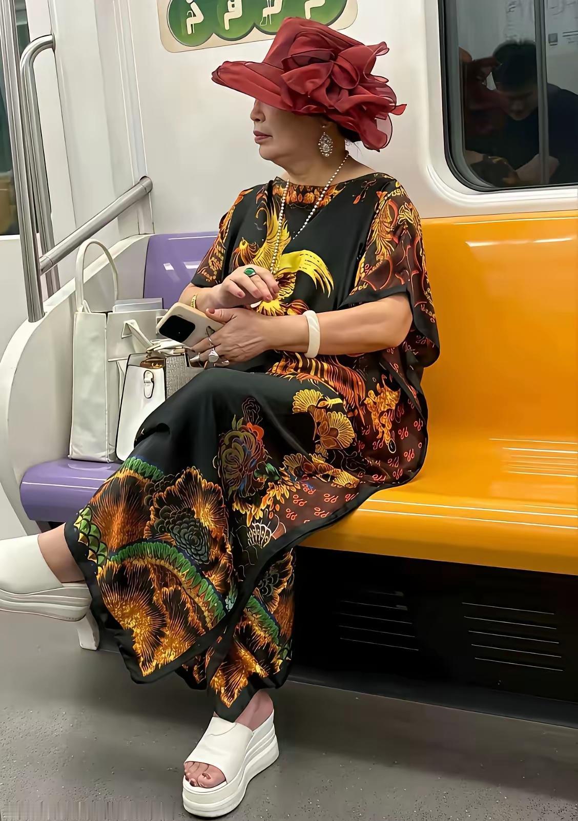 真正的有钱人才不外露，现在有钱人都低调