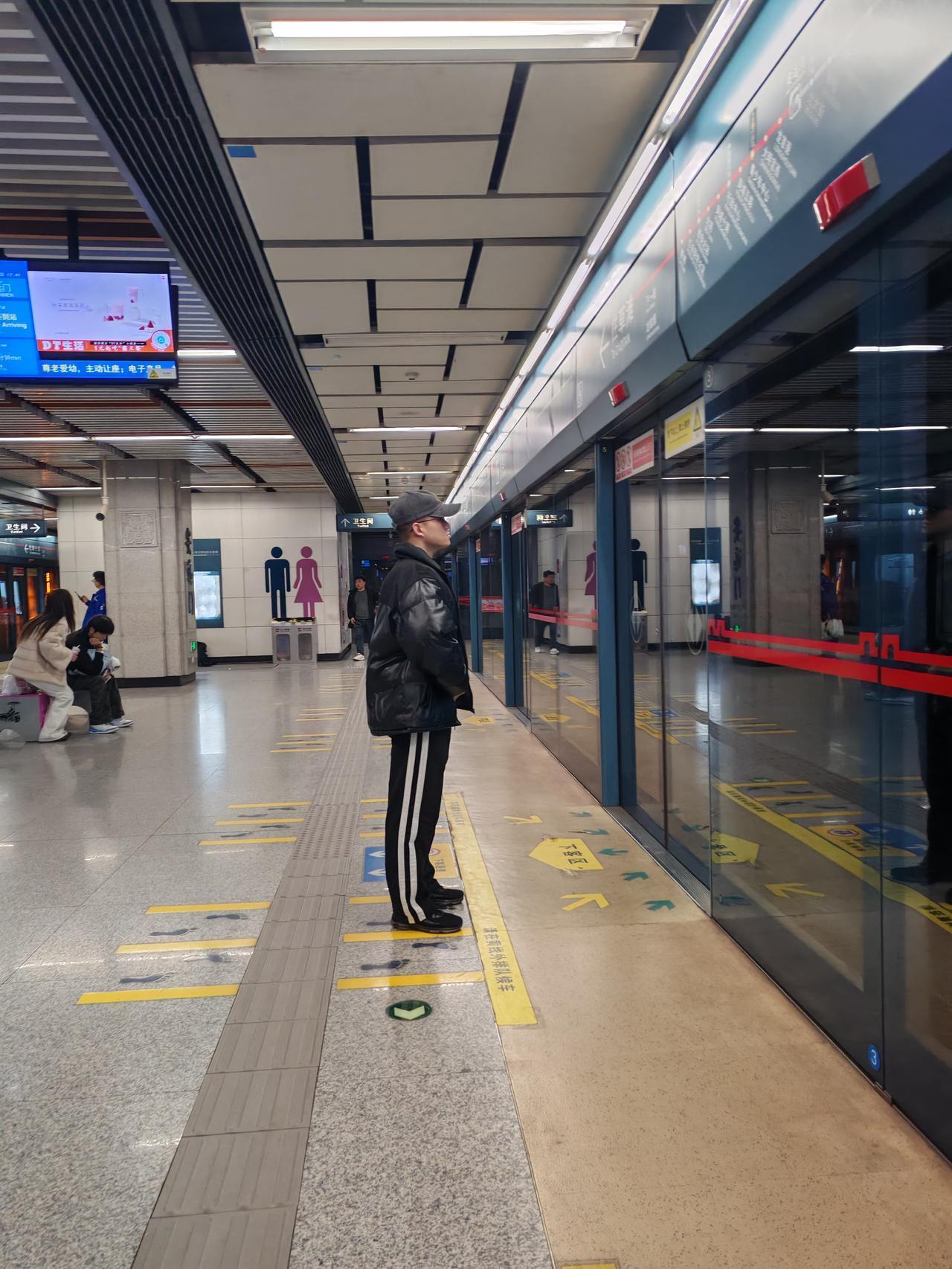 现在这个现象很普遍，很多人拒接一切陌生电话了，我就是其中一个，甚至售后电话和官网