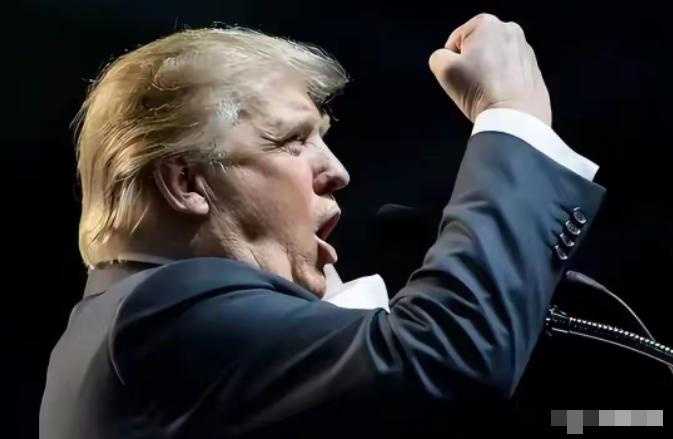 今天一大早，特朗普连发三文，剑指中国！第一篇文，特朗普直接转发了保守派智库克