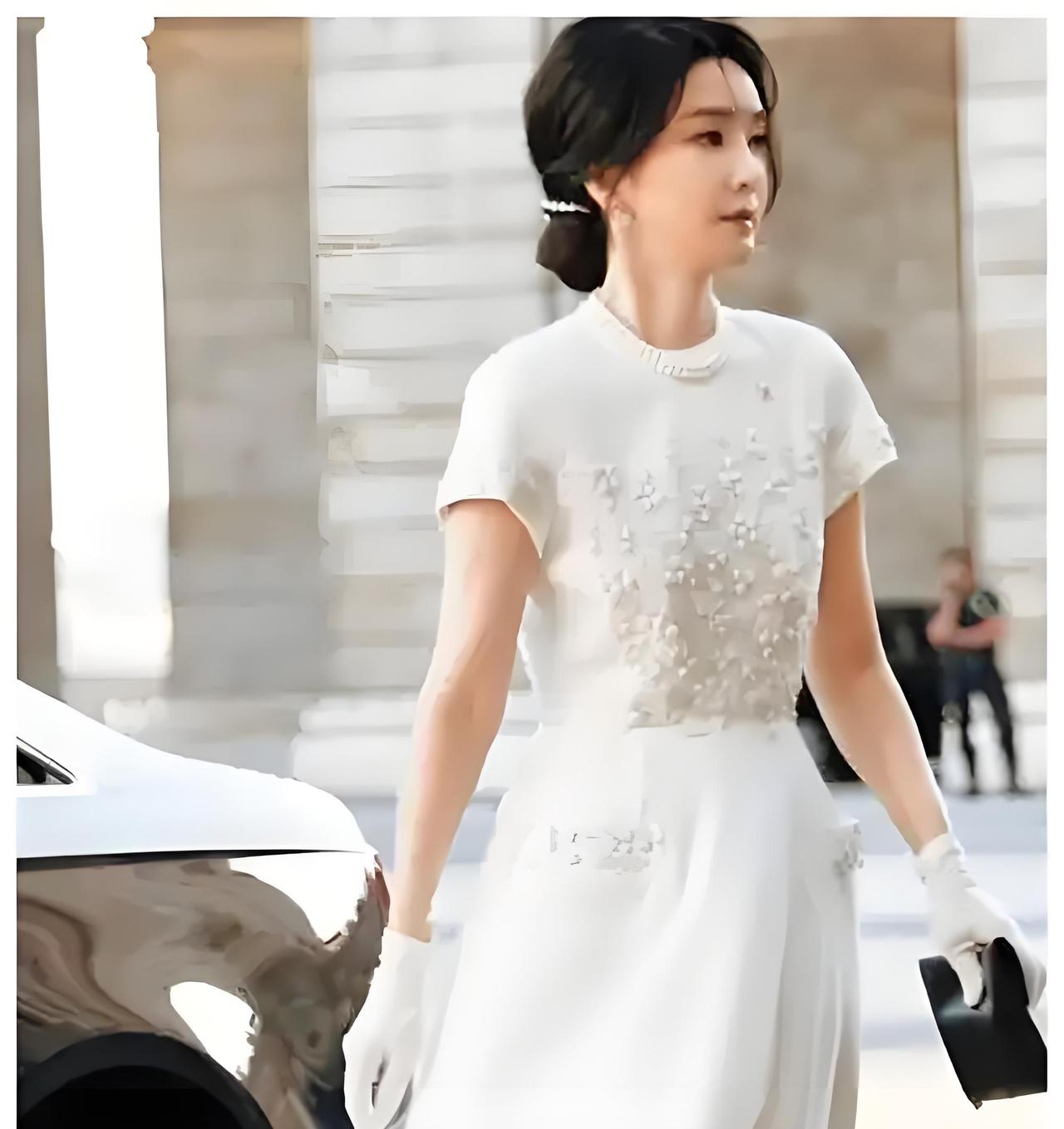 金建希被传唤三次，苦头真正开始了。金建希不是不想说，晓得的都说了，没有达到要
